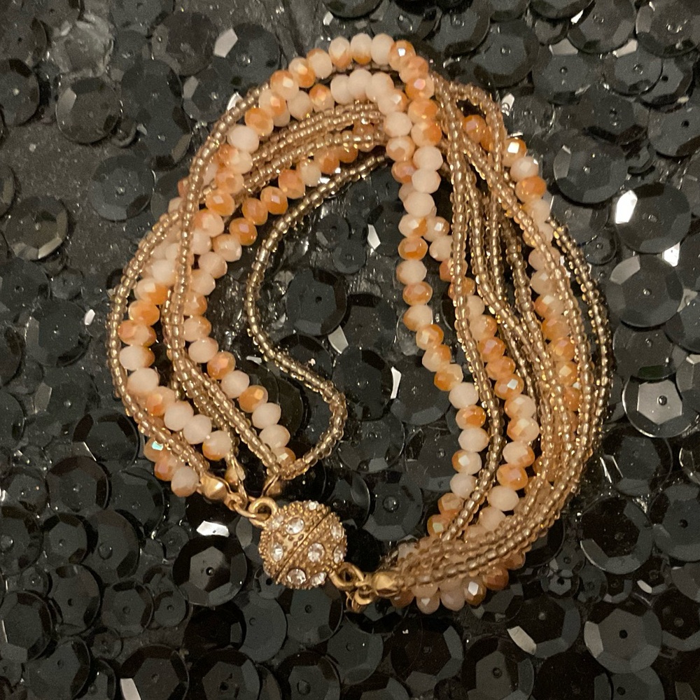 ~8” gold-tone peach 9-strand beaded bracelet magnetic clasp costume jewelry